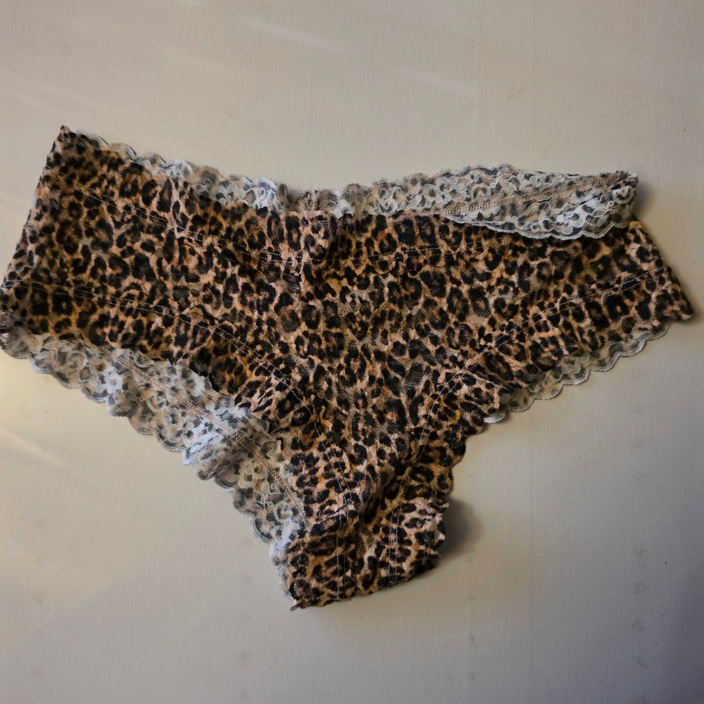 Victorias Secret Leopard Print Lace Trim Cheeky Panties Brown Black Tan M